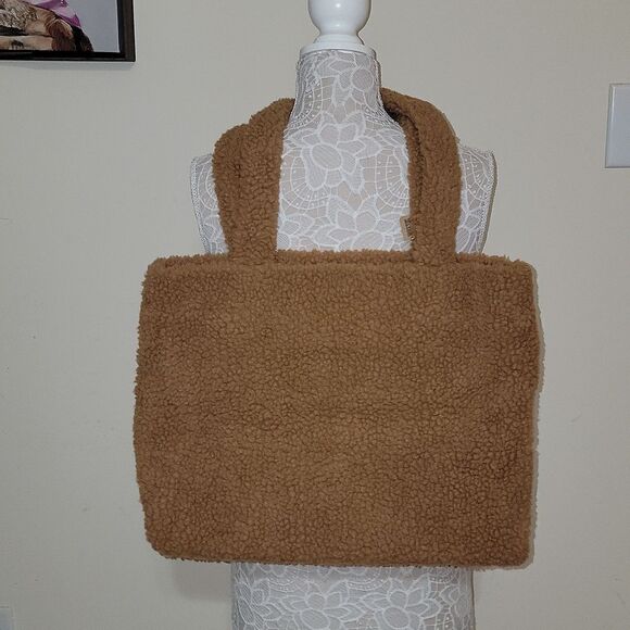 NWT Pink Victoria's Secret Cozy Teddy Bear Plush Sherpa Large Tote Bag - Picture 6 of 9